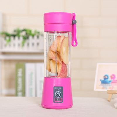 China Chopping Sports Fruit Grinding Mix Rechargeable Personal Blender/Mini Protein Shake Blender/Smoothie Maker Blender for sale