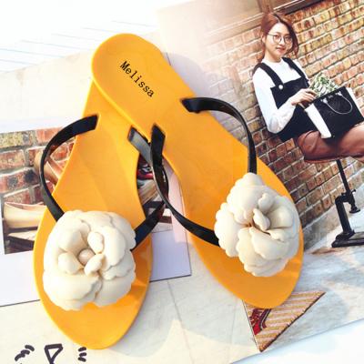 China Hot sale Anti-slippery ladies beach shoes and slippersfashion camellia flower flip flop high quality women shoes freeze shoes for girl for sale