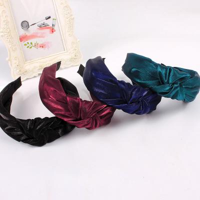 China RARA Fashion Women's Headband Wholesale Shape To Custom Hair Accessories Korean Style Solid Color Wide Knot Velvet Side Headband For Women for sale