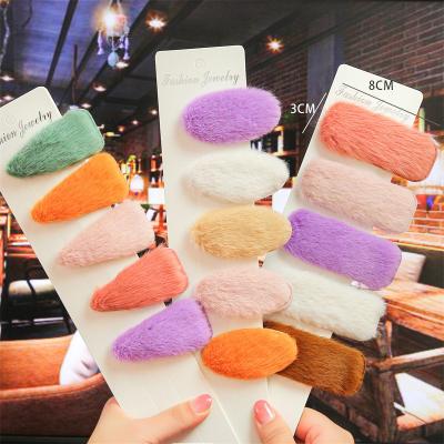 China 2021 Hot Hair Clips Plush Lamb Fur Solid Color Autumn Winter Warm Hair Clips Design RARA Cloth New Arrival Sale for sale