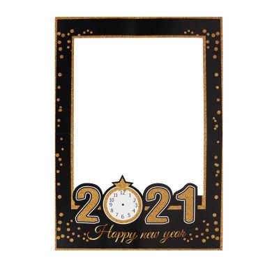 China New Year Party 2021 New Year's Eve Festival Party Handheld Decorative Paper Frame Black Gold Photo Paper Frame Props for sale