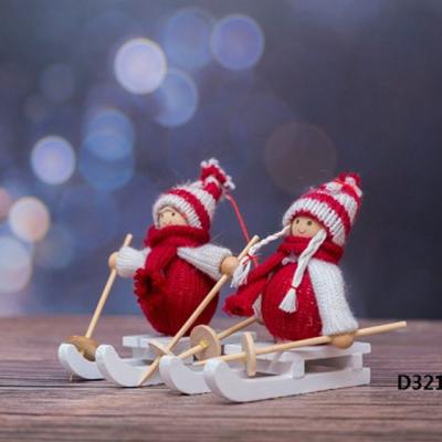 China 2021 Europe Amazon Success China Factory Opens Needle Knitted Christmas Toys Gnome With Skiing Board for sale