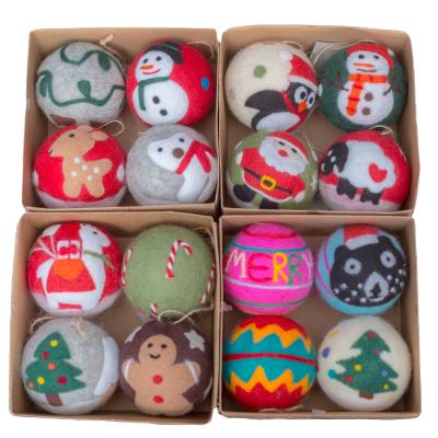 China Handmade Christamas Tree Decoration Wool Felt Ball/Indoor Hanging Ornament Christmas Tree Decoration Party Decorative Ball for sale