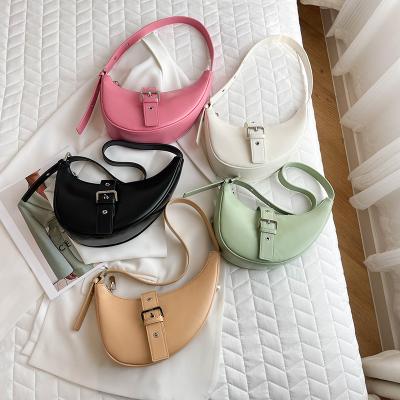 China Water Resistant 2022 Fashion Lady Underarm Shoulder Bag Pea Irregular Shape Half Moon Handbags For Women Luxury Custom Logo for sale