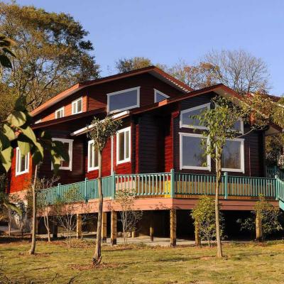 China Professional Wooden Villa House Customized Luxurious   Fast Instal for sale