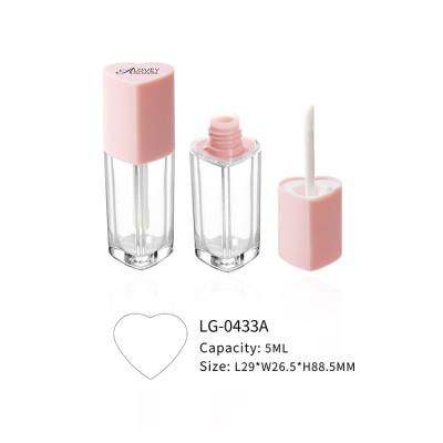 China Wholesale Unique Lip Gloss Cosmetic Tube Lip Gloss Tube With Heart Shape Lip Dropping Empty Lip Gloss Tube for sale