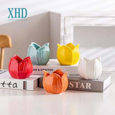 China High grade minimalist ceramic cigarette ashtray with flower shaped factory wholesale ceramic ashtray for sale