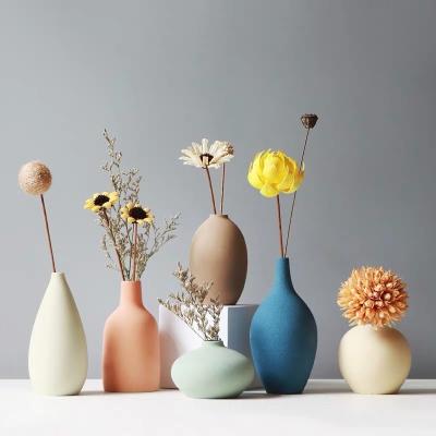 China Custom Modern Creative Decoration Gift Mini Ceramic Vase Contemporary Home Ceramic and Porcelain Vases for sale