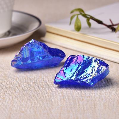 China Natural Specimens of Globe Crystal Raw Electroplate Blue Quartz Healing Stone for Aquarium Decoration for sale