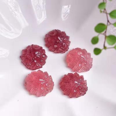 China China Natural Lucky Strawberry Crystal Fox Gemstone Modern Ornament Rose Crystal Carving for sale