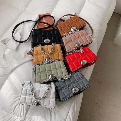 China New Fashion Trend Spring Style Cross - Body Shoulder Bag Fashion Lock Diamond Chain Bags for sale