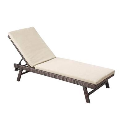 China Outdoor Patio Rattan Furniture Party Lounge Chair Durable Rattan Sun Stable Plastic Sofa Chair Wicker Lounge Chair for sale