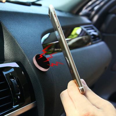 China Universal Cell Phone Stand Holder Magnetic Car Holder Stick On Dashboard , Easy Operation for sale