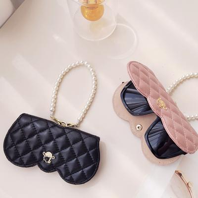 China Fashion Cartoon Eyewear Bag Super Cute Glass Box Cover Device Sunglasses Ins Genuine Leather Case for sale