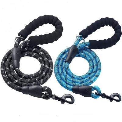 China Amazon Best Selling Thoughtful Dog Leash Nylon Braided Rope No Couplers Heavy Duty Pet Leads for sale