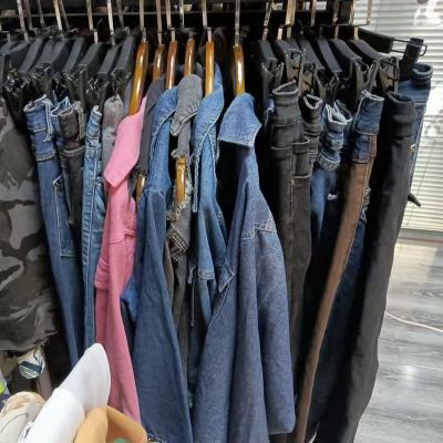 China Good quality international second hand clothing second hand clothing winter clothes mixed used jackets coat second hand clothing for sale