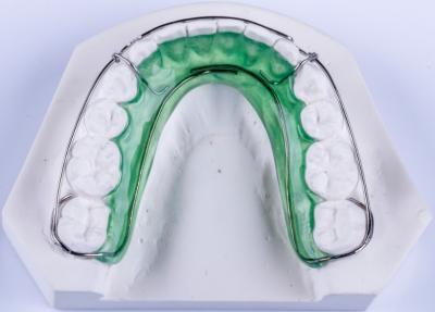 China CE und FDA Orthodontik-Haltemittel BEGGS Haltemittel Unsichtbares Haltemittel zu verkaufen