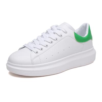 China China Lowest Price Fashion Female Shoes Wholesale Anti-slippery Casual Sports Thick PU Thick Unique Leather White Sneakers for sale