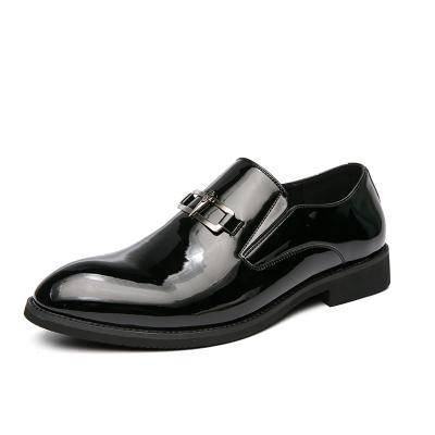 China Flat Men Formal Shoes Fashion Ceremony To Wear Hot Selling Men Elegant Shoes Leather Loafers Shoes for sale