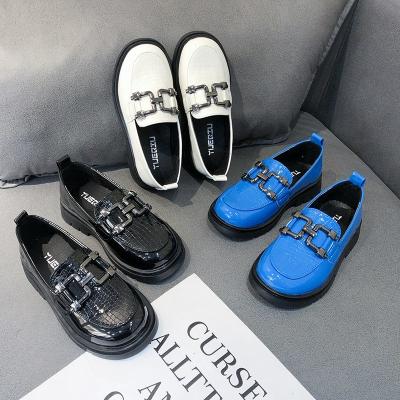 China New Design Soft Blue Color Anti-slippery Unique Comfortable Children Unisex Designers Dress Leather Shoes For Wedding Performance for sale