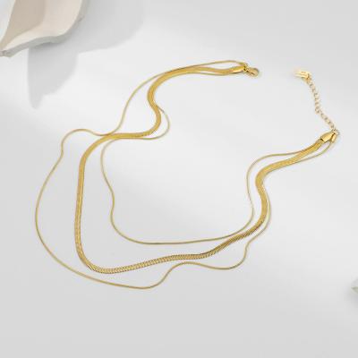 China Hypoallergenic 18K PVD Gold Plated Snake Necklace Pendant 3 in 1 Necklace Herringbone Chain Necklace for sale