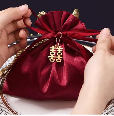 China Recyclable Satin Fabric Velvet Drawstring Jewelry Bag Soft Velvet Jewelry Packaging Pouch for sale