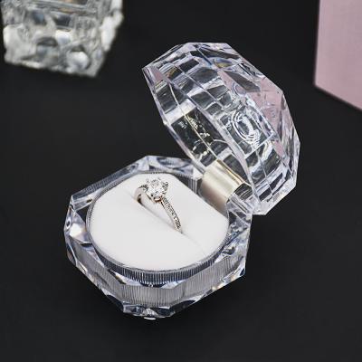 China Ring Packaging Transparent Acrylic Cajas Handcrafted Para Joyas Ring Boxes Jewelery Packaging for sale