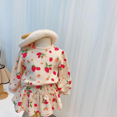 China 2021 children's boutique casual clothing sets spring and Korean Autumn Strawberry Long Sleeve two-piece skirt suit for sale