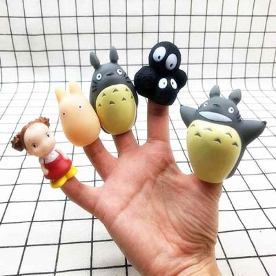 China Family Playing Soft 3D Cartoon PVC Family Finger Puppet, Custom Plastic Animal Finger Puppet Toy for sale