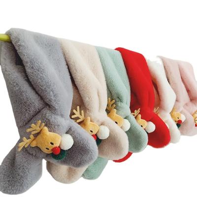 China Christmas Lovely Children's Scarf Winter Boys and Girls Cartoon Fawn Ball Decoration Baby Plush Cross Warm Scarf for sale