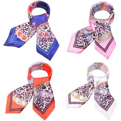 China Silk Daily Life Like Scarf Women's Fashion Leopard Chain Blended Large Square Satin Scarf for sale