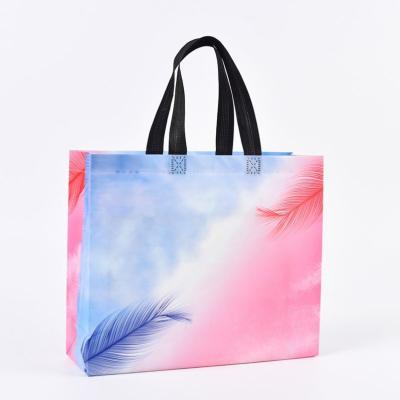 China Eco Friendly Eco-Friendly PP Laminated Nonwoven Shopping Bag Recyclable Nonwoven Tote Bags With Custom Printing for sale