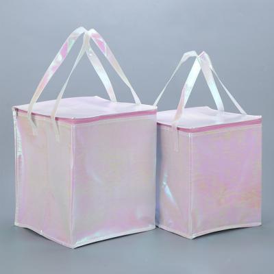 China Hot Selling Customized Portable Holographic Insulated Laser Foil Insulation Bag Cake Cooler Fresh-Keeping Bag for sale