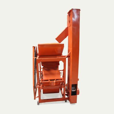 China Lifting 380V 3kw 500kg/H Peanut Peeling Machine for sale