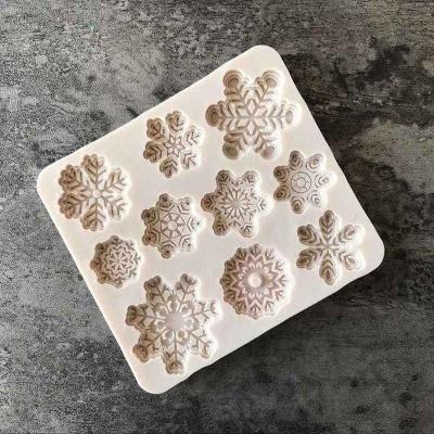 China Disposable Christmas DIY Bake Snowflake Mold Silicone Mold Cake Cookie Snowflakes Bakeware Tools for sale