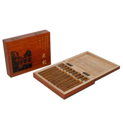 China Simple Eco-friendly Wooden Humidor Handcrafted Mahogany Handmade Bestselling for sale