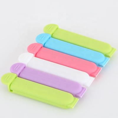 China Hot Viable Selling 7cm Small Various Color Plastic Kitchen Gadgets Seal Clamp Food Snack Bread Coffee Bag Sealing Clips for sale