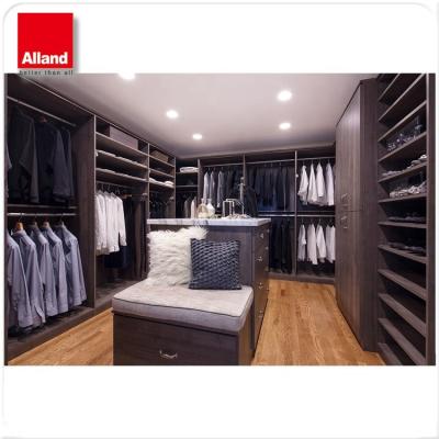 China Modern laminate finish high end walk in wardrobe for sale