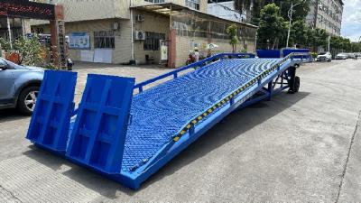 China Manual Mobile Dock Ramp 10T-20T Portable Loading Dock Ramps for sale