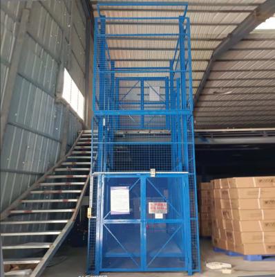 China 1-4 Floor Freight Elevator Warehouse Factory Small Cargo Elevator for sale