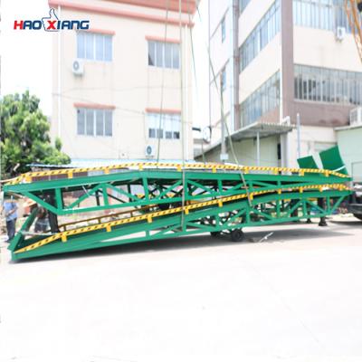 China Anti Slip Container Dock Ramp Portable Steel Yard Ramps For Forklifts for sale