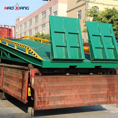 China 10000kg Hydraulic Mobile Dock Ramp 20T Temporary Dock Ramps for sale