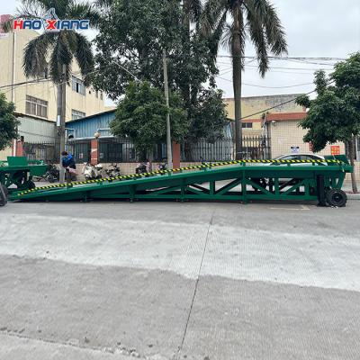 China 20Ton Container Dock Ramp Adjustable Height Mobile Ramp For Forklift for sale