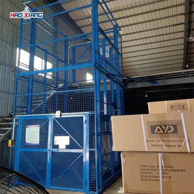 China Residential Freight Elevator Hydraulic Small Cargo Lift For Materials for sale