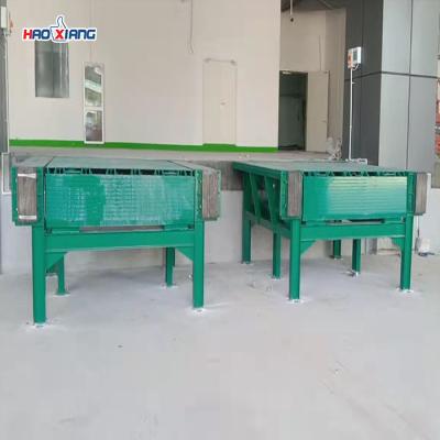 China Forklift Warehouse Dock Leveler Electric Hydraulic Loading Dock Plate for sale