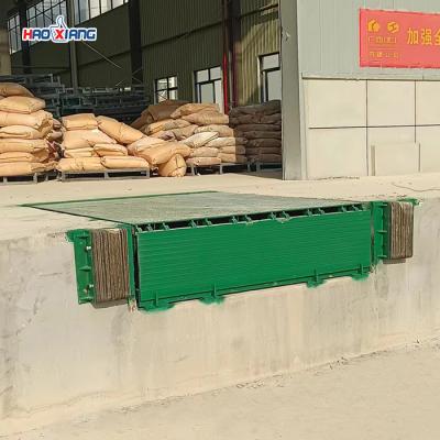 Cina 15 tonnellate di carico di Dock Leveler di acciaio Dock Leveler personalizzabile in vendita