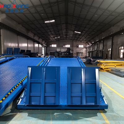 China 10-Meter Manual Dock Ramp with 10-Ton Capacity for Efficient Heavy Loading for sale