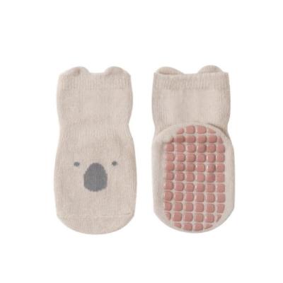 China Autumn Winter Kids Cartoon Animal QUICK DRY Flooring Socks New Baby Anti Slip Flooring Baby Grip Socks for sale