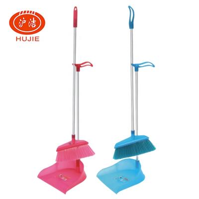 China Home Classic Design Long Handle Plastic Dustpan with Broom Set for sale