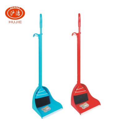 China Hot sale home and cheap long handle dustpan with broom set for sale